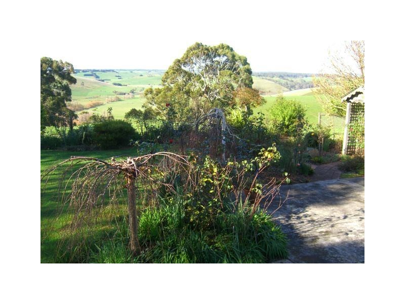 69 Cobden-Port Campbell Road, Cobden VIC 3266