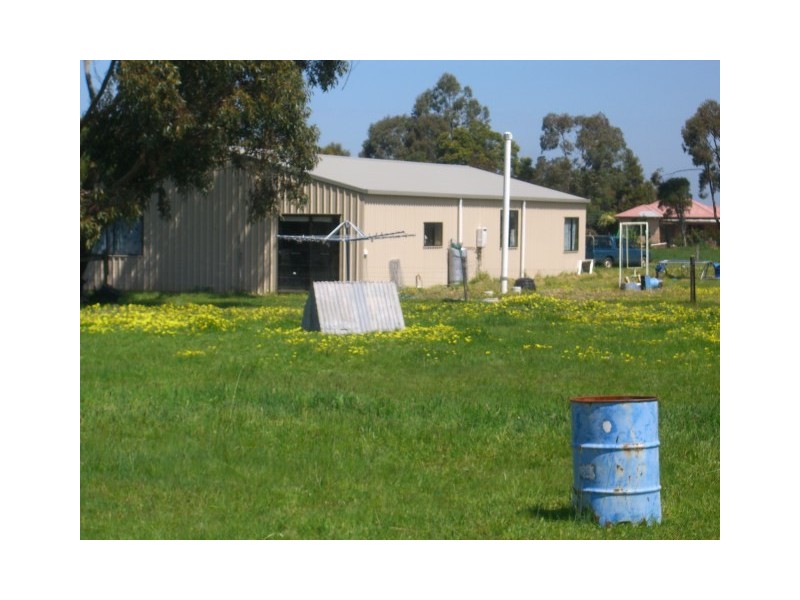 12 Mills Road, Cobden VIC 3266