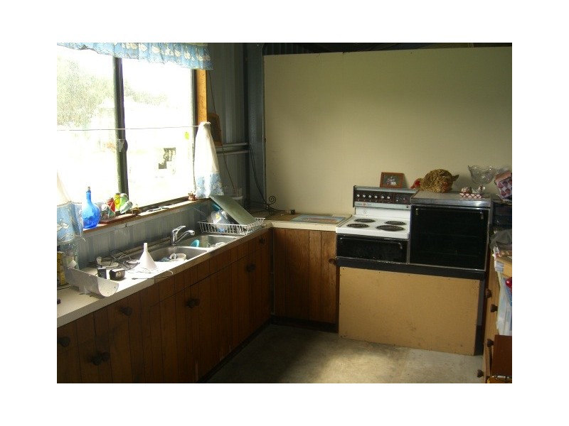 12 Mills Road, Cobden VIC 3266