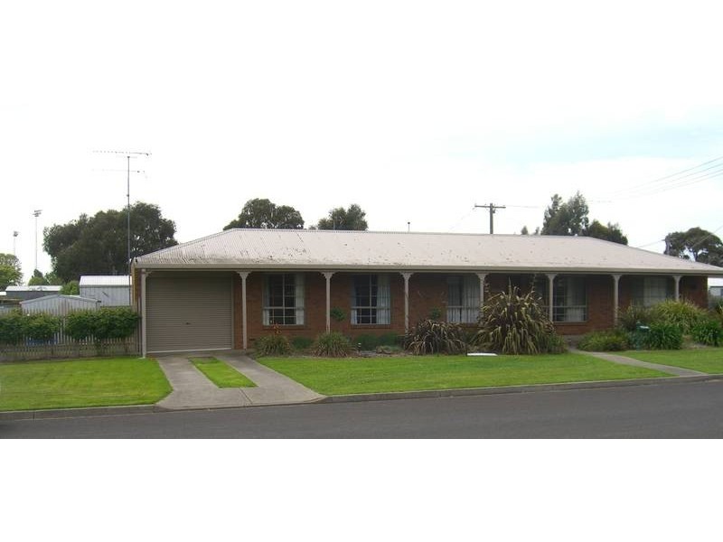 1 Orton Court, Cobden VIC 3266