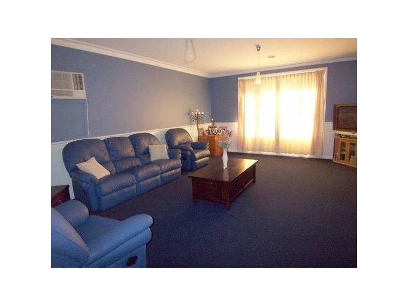 1 Orton Court, Cobden VIC 3266