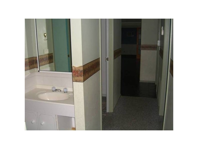 1 Orton Court, Cobden VIC 3266