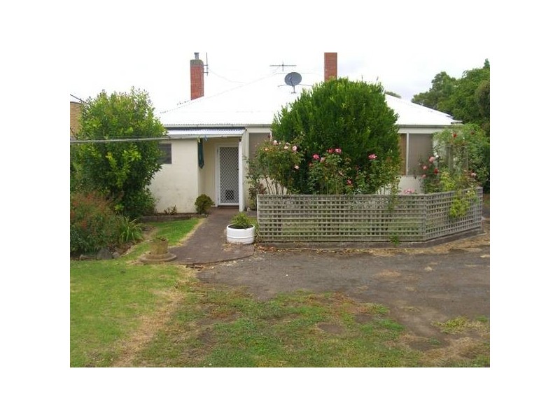 58 Silvester Street, Cobden VIC 3266