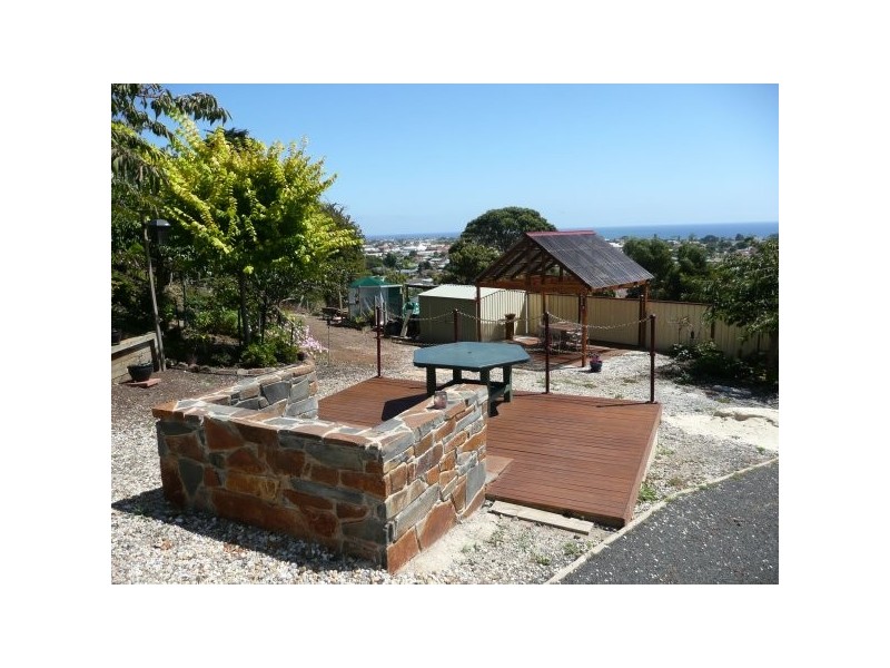 12 Clarke Street, Ulverstone TAS 7315