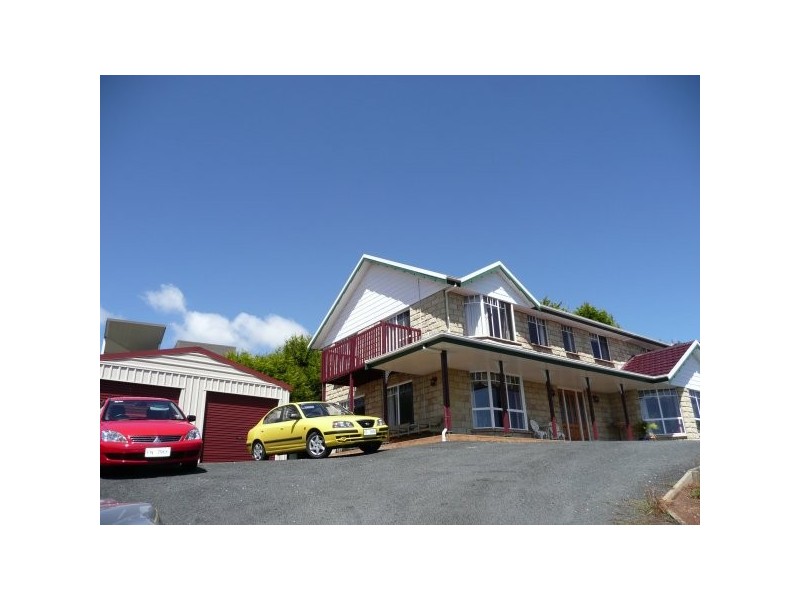 12 Clarke Street, Ulverstone TAS 7315