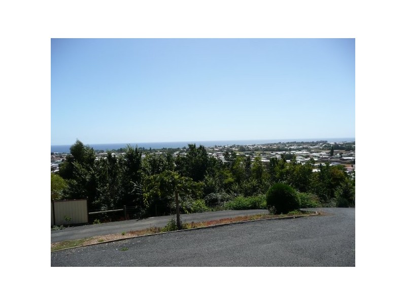 12 Clarke Street, Ulverstone TAS 7315