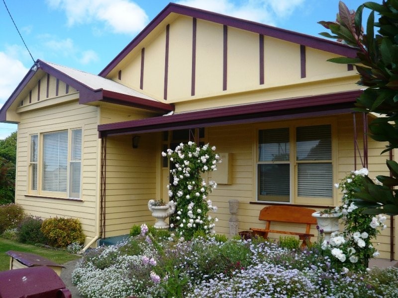 110 Alexandra Road, Ulverstone TAS 7315