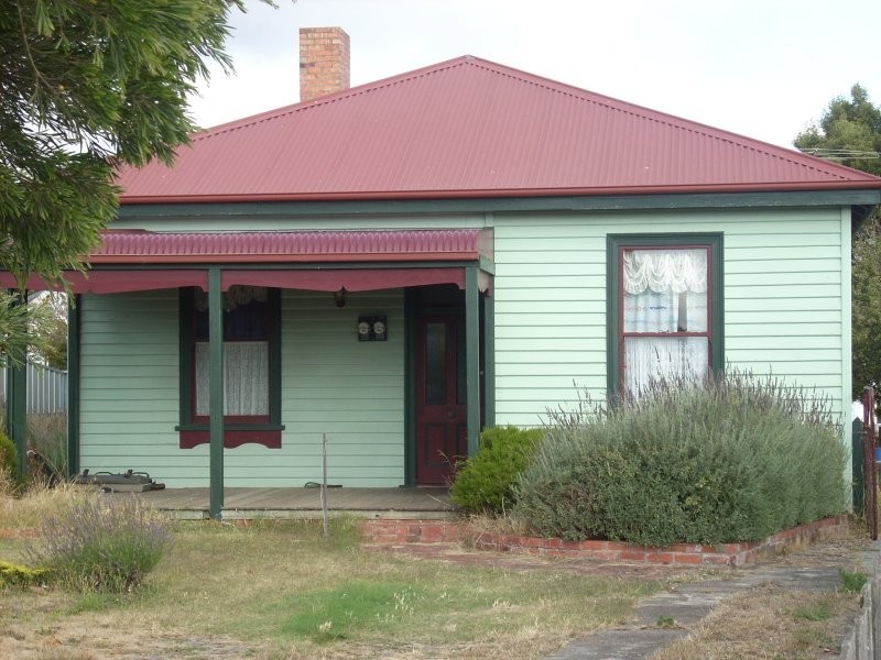 24 Alexandra Road, Ulverstone TAS 7315