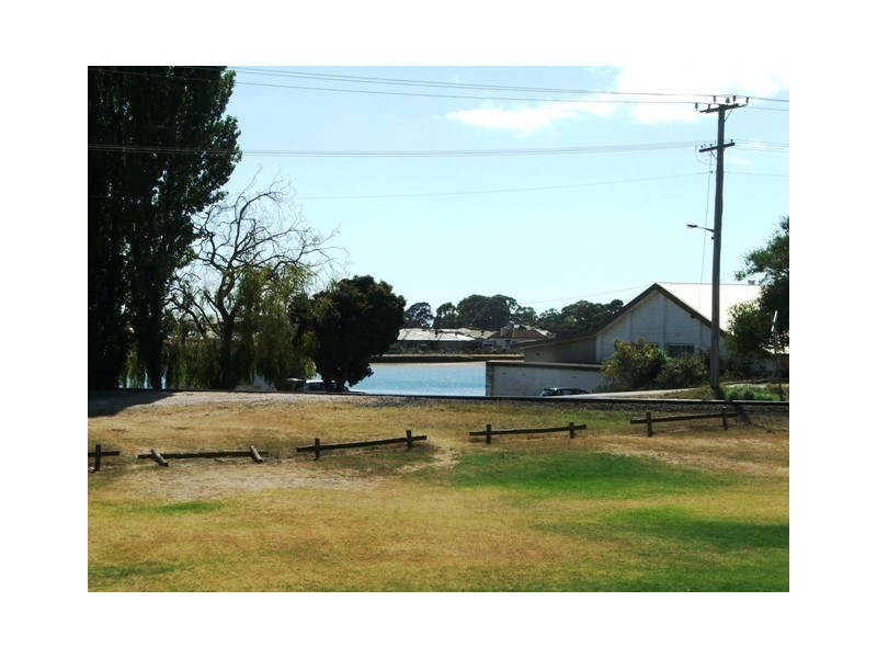 2/3 Riverside Avenue, Ulverstone TAS 7315