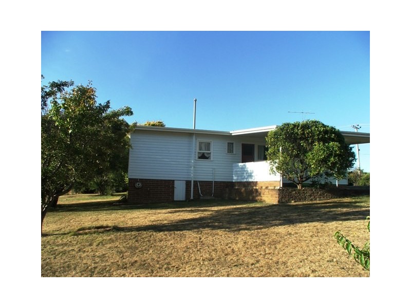 158 South Road, Penguin TAS 7316