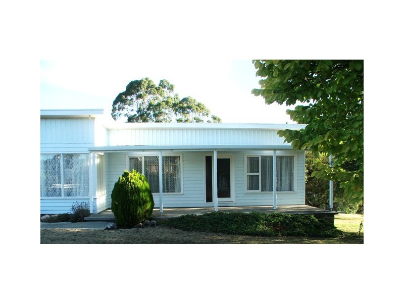 158 South Road, Penguin TAS 7316