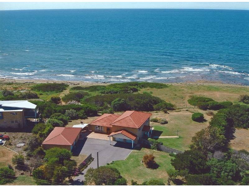 99 Beach Road, Leith TAS 7315