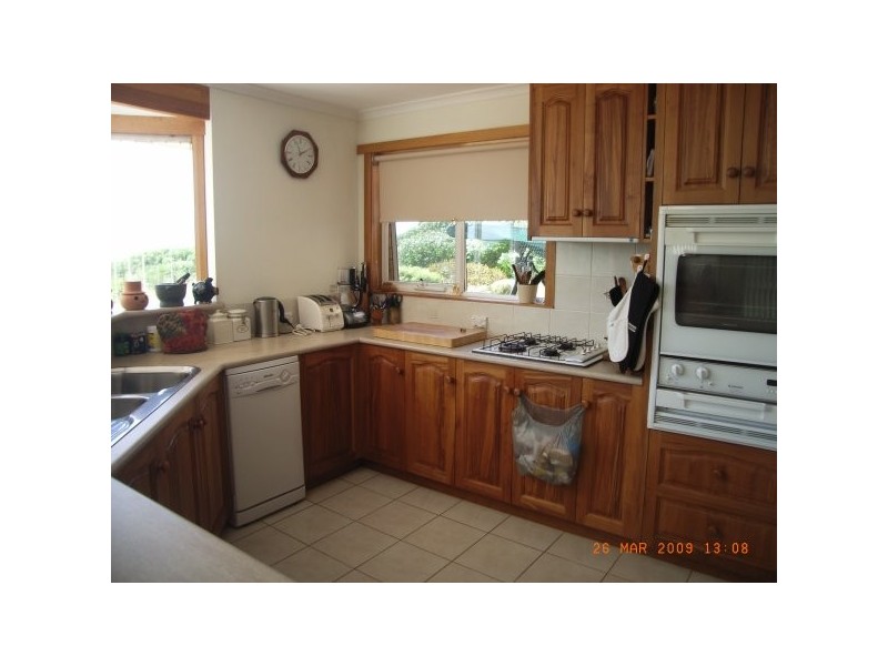 99 Beach Road, Leith TAS 7315