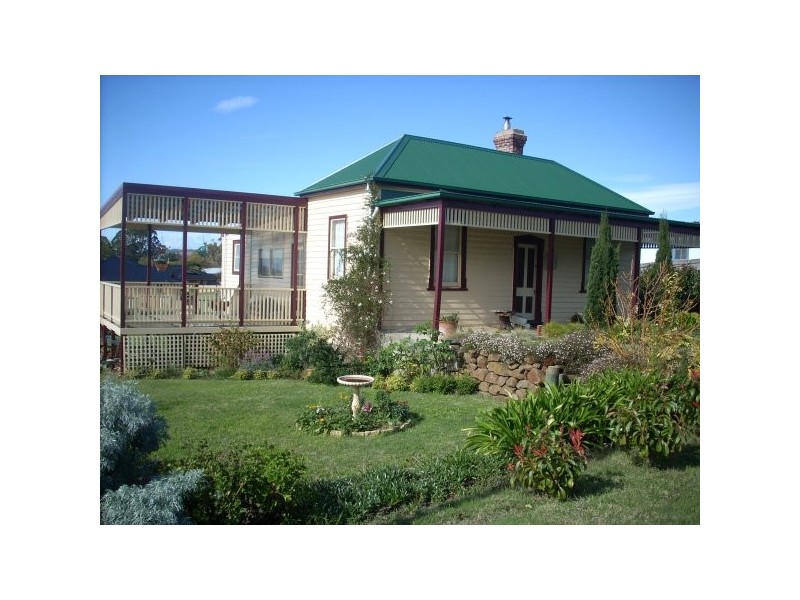 77 Clara Street, Ulverstone TAS 7315
