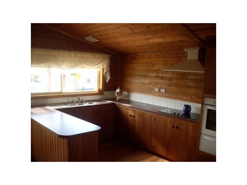 77 Clara Street, Ulverstone TAS 7315