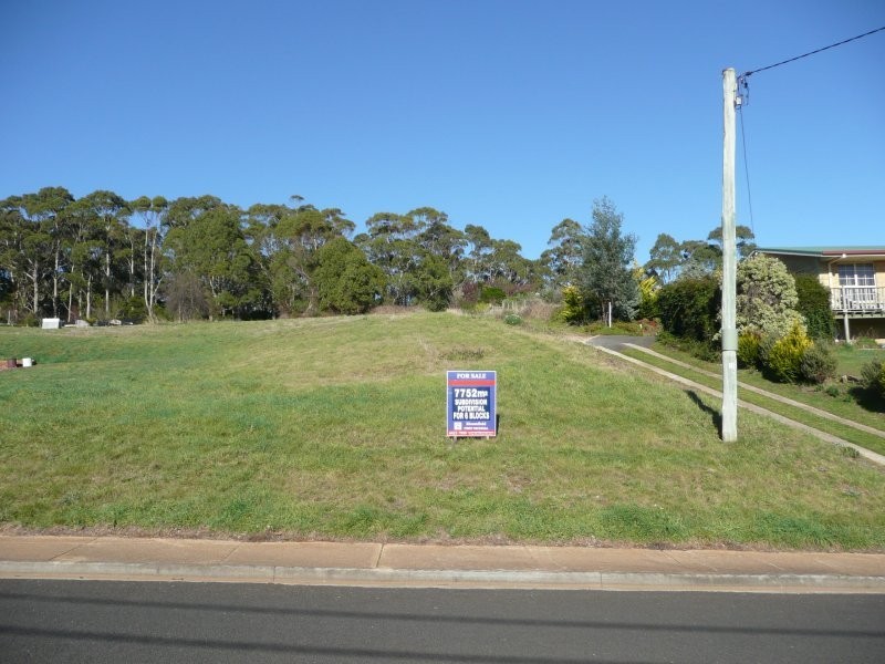 26 South Road, Penguin TAS 7316