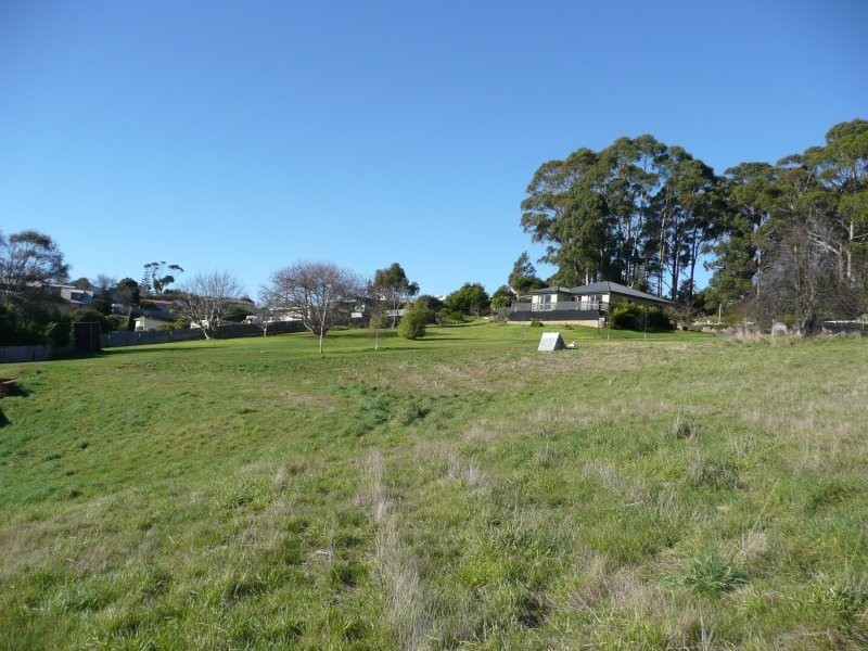 26 South Road, Penguin TAS 7316