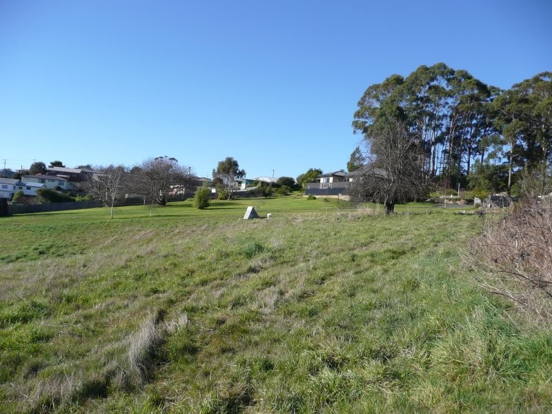 26 South Road, Penguin TAS 7316