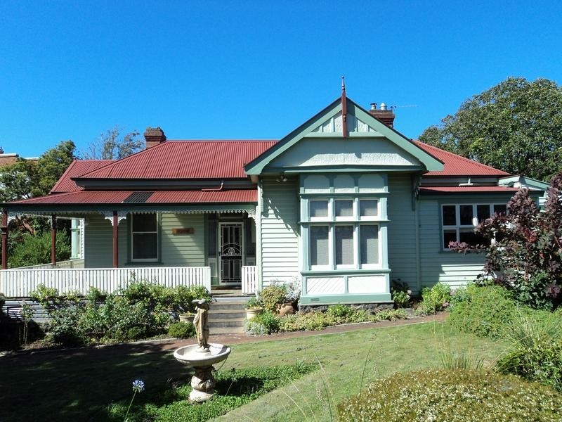 2 Main Street, Ulverstone TAS 7315