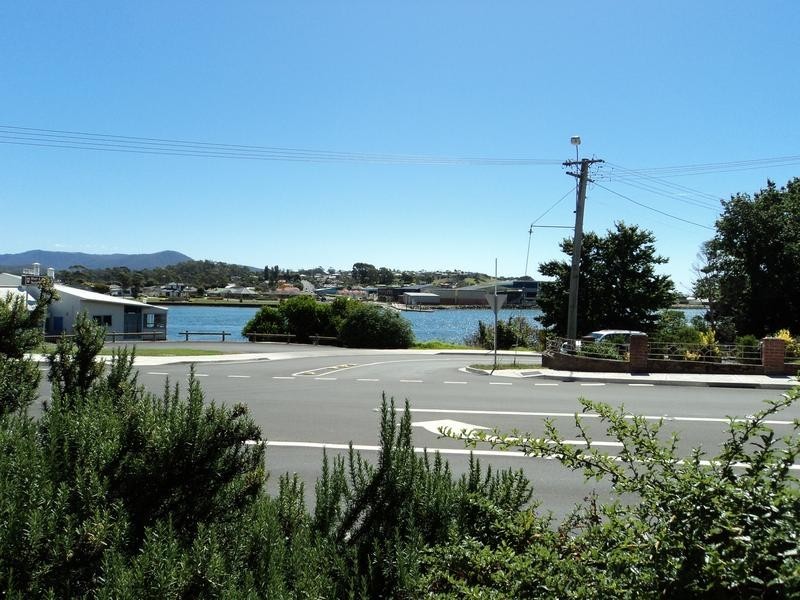 2 Main Street, Ulverstone TAS 7315