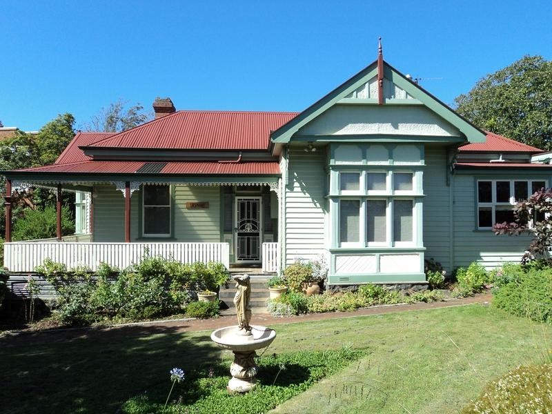 2 Main Street, Ulverstone TAS 7315