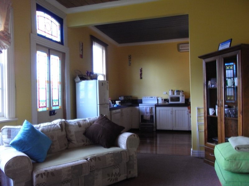 6 Charles Street, Ulverstone TAS 7315