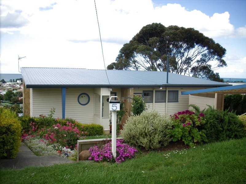 5 View Street, Ulverstone TAS 7315