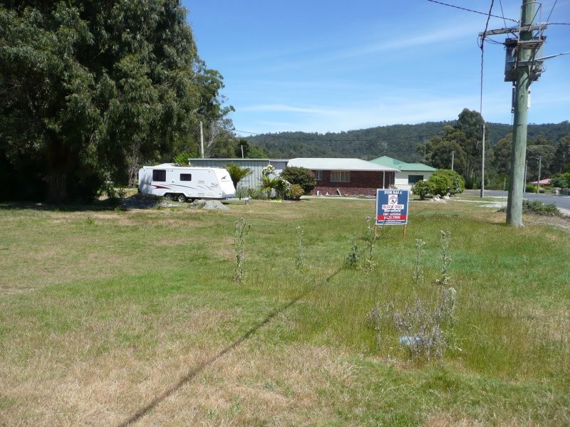 80 River Avenue, Heybridge TAS 7316