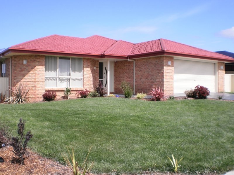9 Waterford Drive, Sulphur Creek TAS 7316