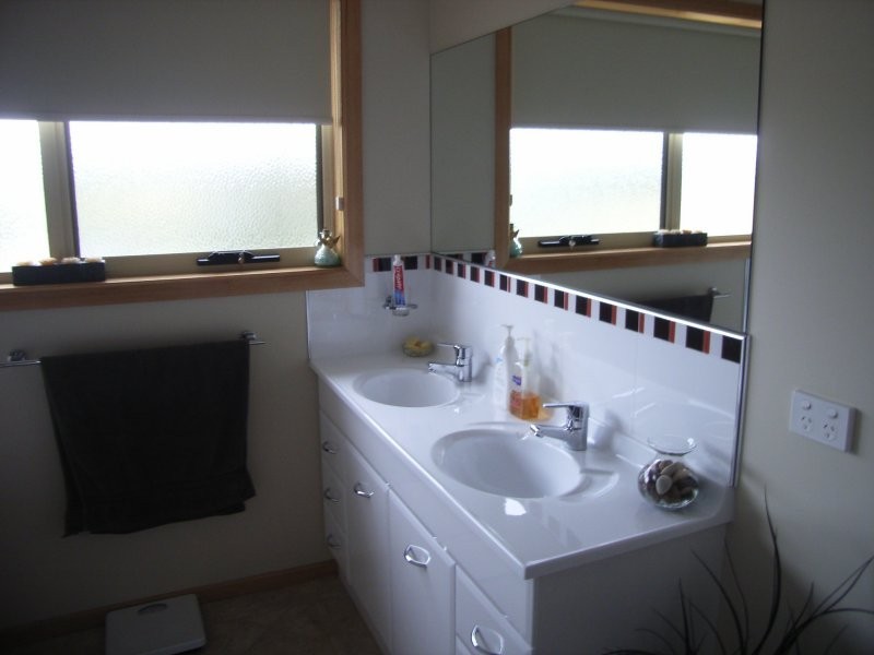 2 Holliview Way, Ulverstone TAS 7315
