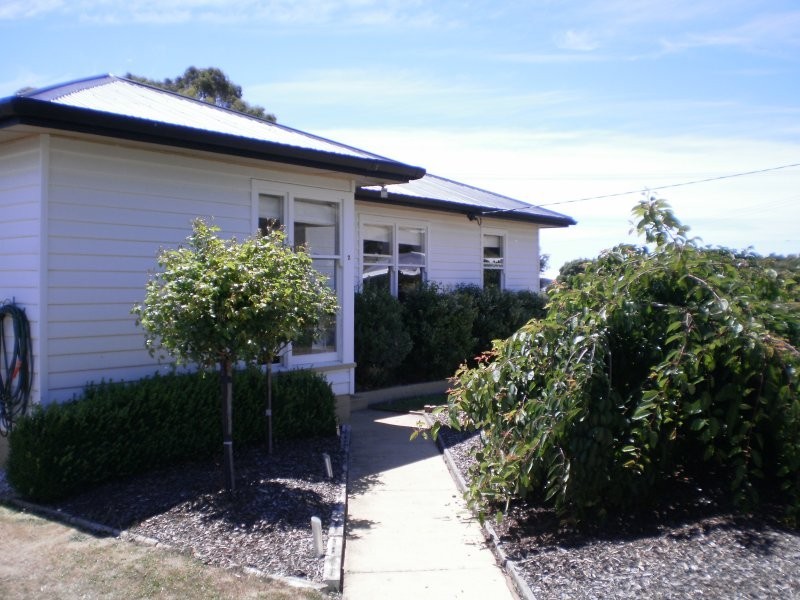 2 Chamberlain Street, Ulverstone TAS 7315