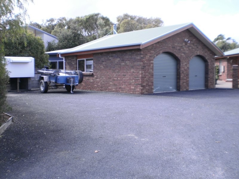 4 Turners Avenue, Turners Beach TAS 7315