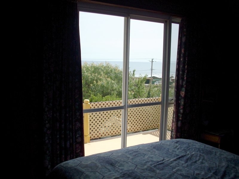 10 River Avenue, Heybridge TAS 7316