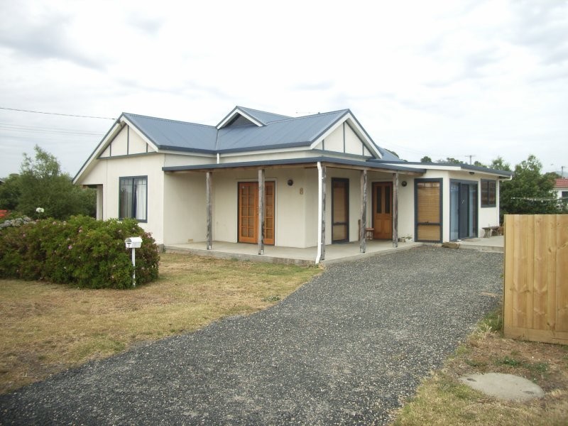 8 Alice Street, Ulverstone TAS 7315