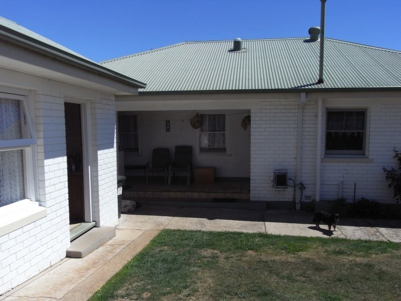 11 McDonald Street, Ulverstone TAS 7315