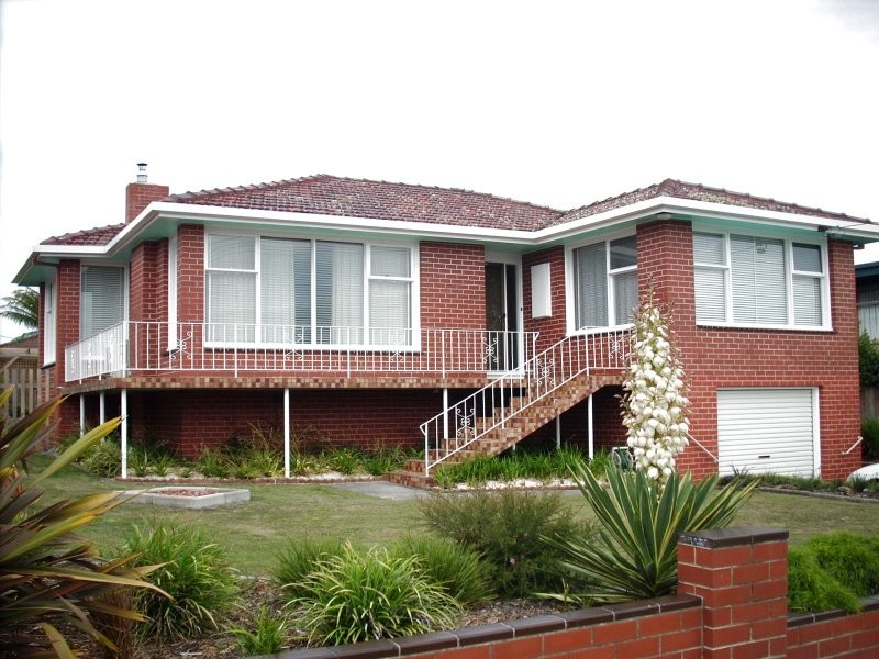 6 Quiggins Grove, Ulverstone TAS 7315