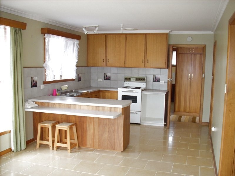 6 Quiggins Grove, Ulverstone TAS 7315