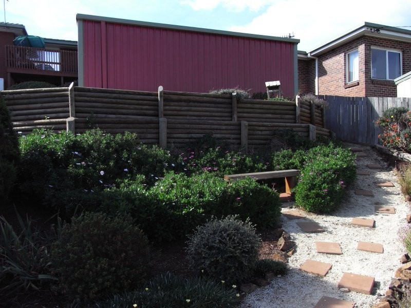 9 South Road, Penguin TAS 7316