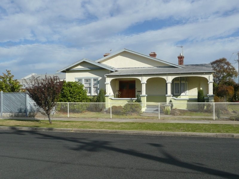 16 Water Street, Ulverstone TAS 7315