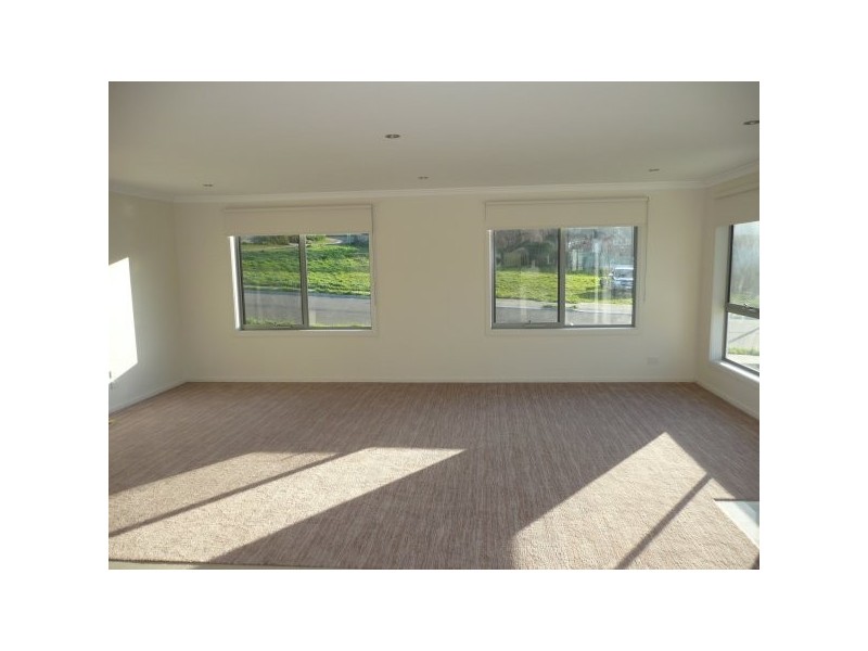 13 Hales Street, Penguin TAS 7316