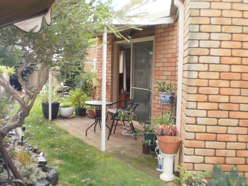 2/27 Lethborg Avenue, Turners Beach TAS 7315