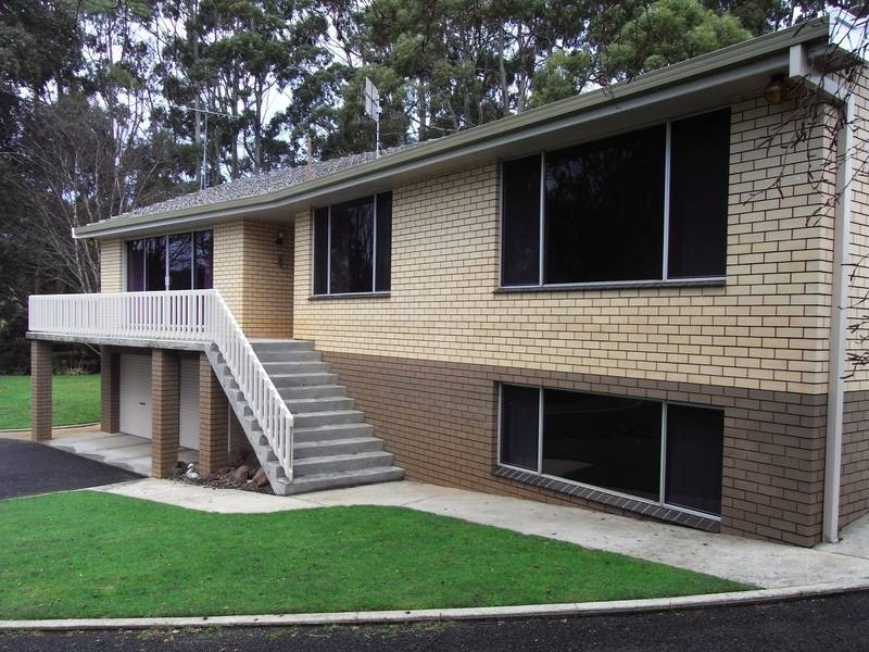 21 Illoura Road, Burnie TAS 7320