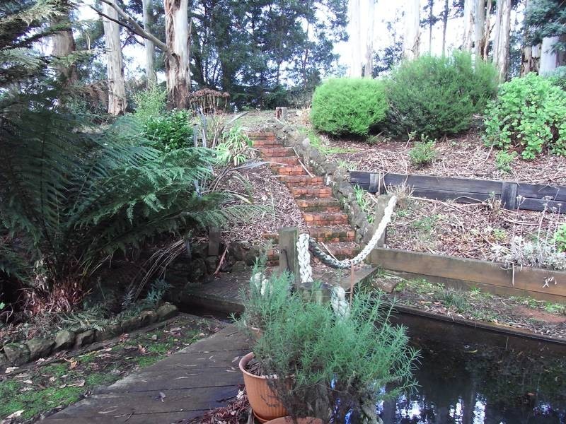 21 Illoura Road, Burnie TAS 7320