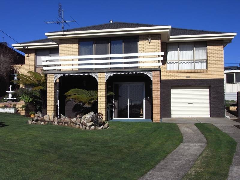 48 Richardson Street, West Ulverstone TAS 7315