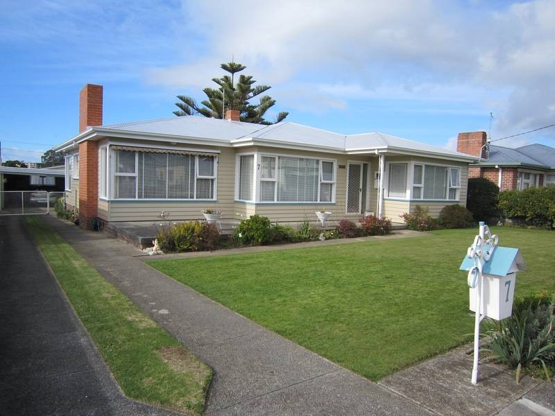 7 Fulton Street, Ulverstone TAS 7315