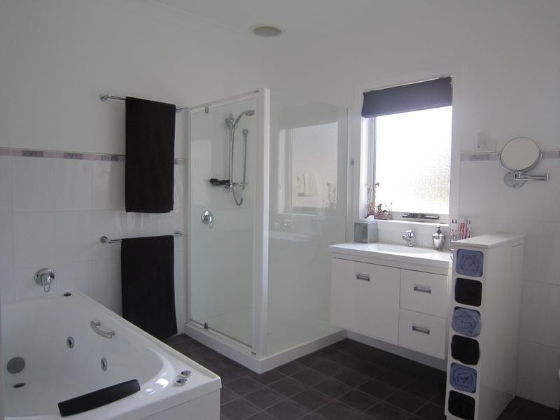 81 Leven Street, Ulverstone TAS 7315