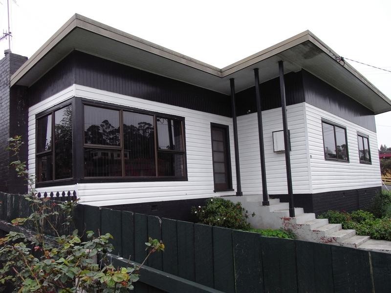 15 South Road, Penguin TAS 7316