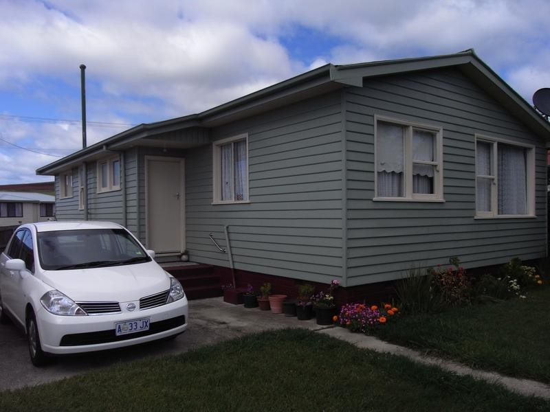 21 McCulloch Street, Ulverstone TAS 7315