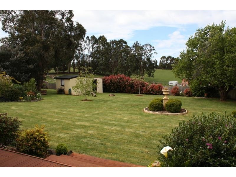 137 South Road, Penguin TAS 7316