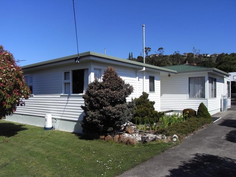 86 Leven Street, Ulverstone TAS 7315